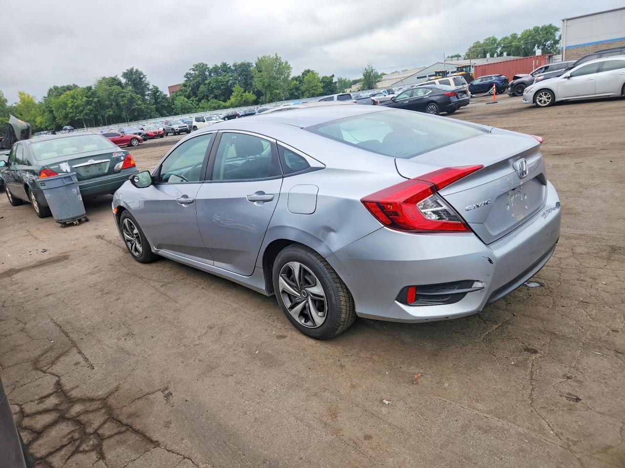 2016 HONDA CIVIC LX — Фото 2 из 12