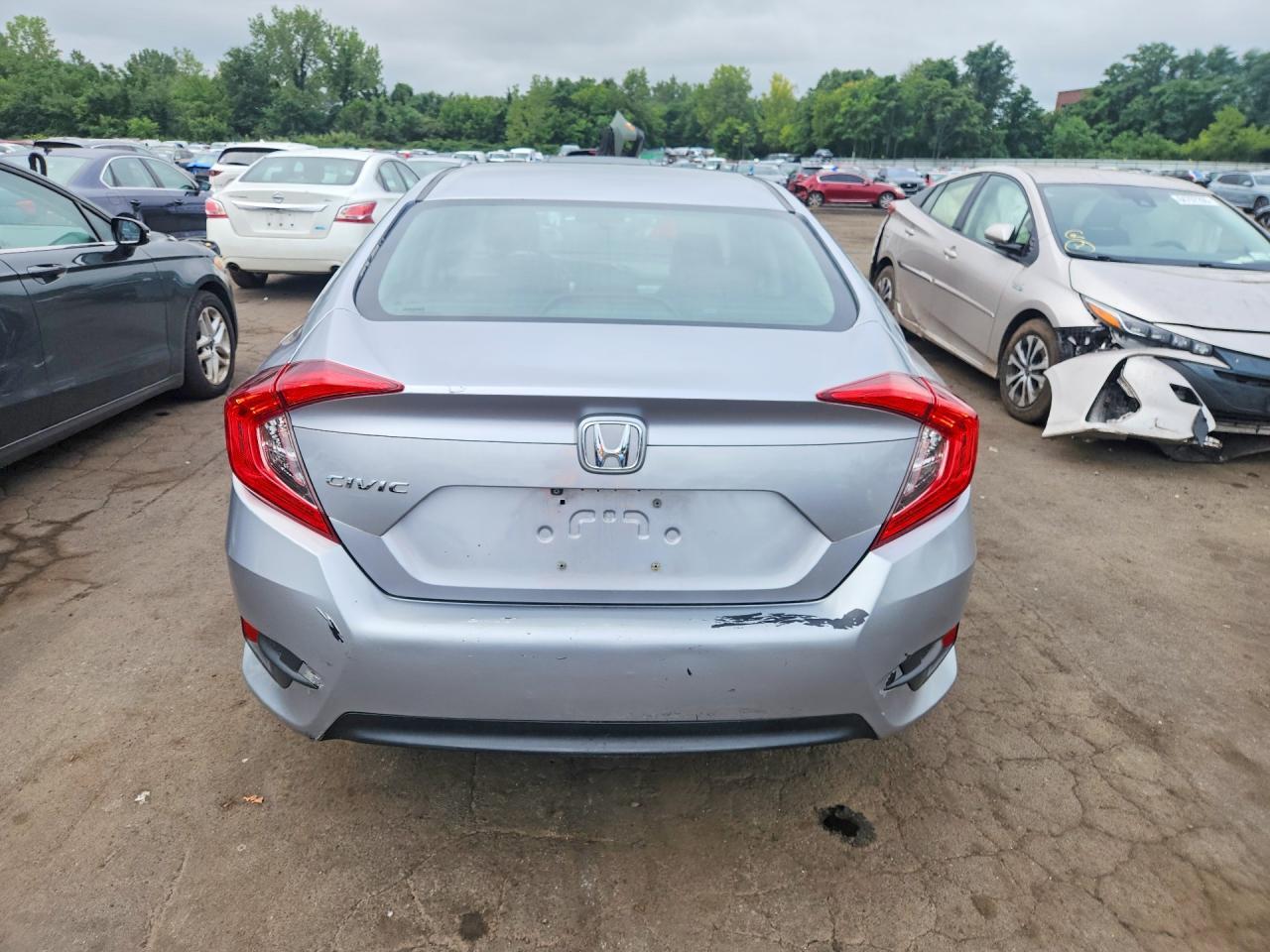 2016 HONDA CIVIC LX — Фото 6 из 12