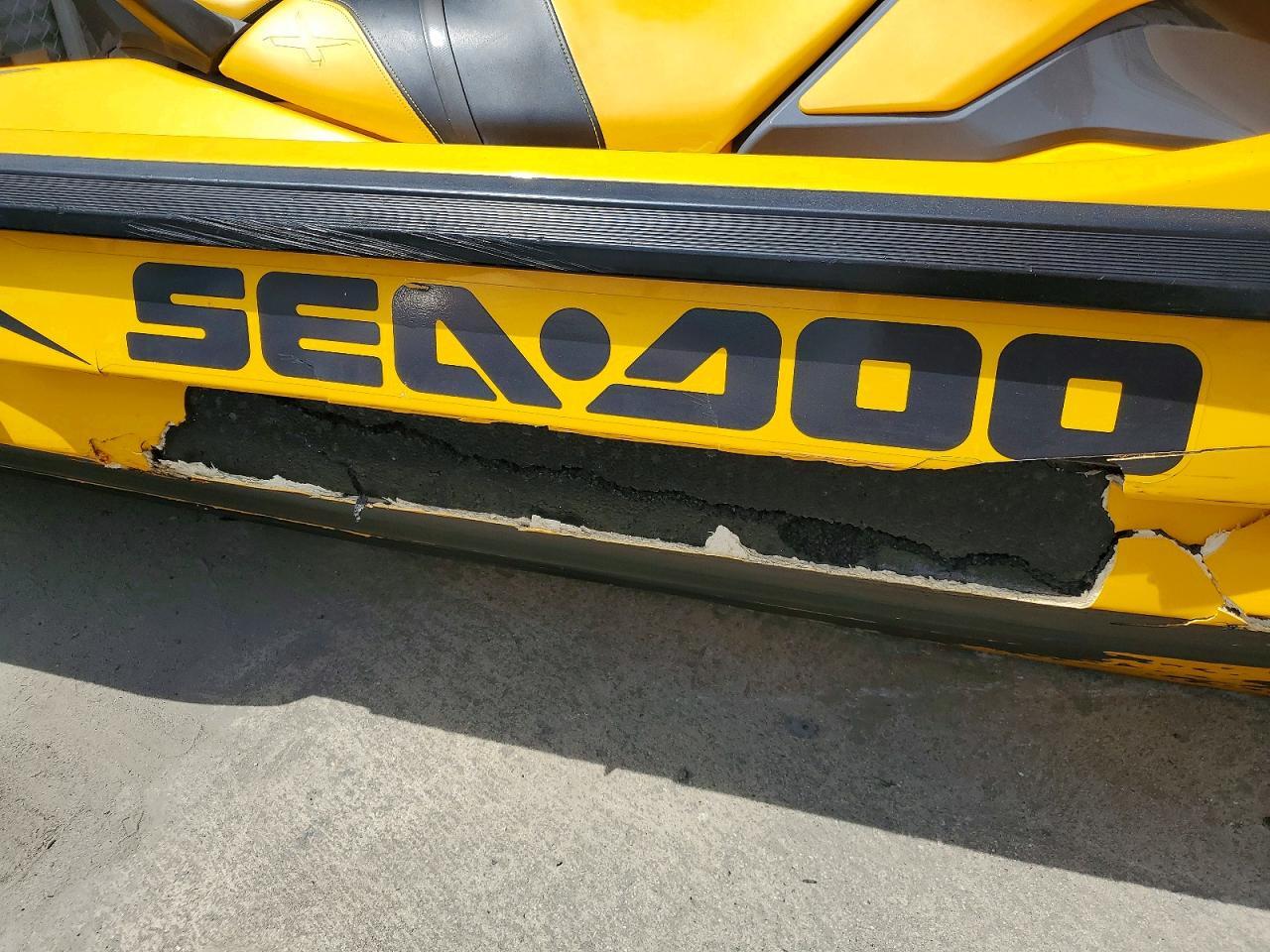 2021 SEA-DOO RXTX300 — Фото 9 из 10