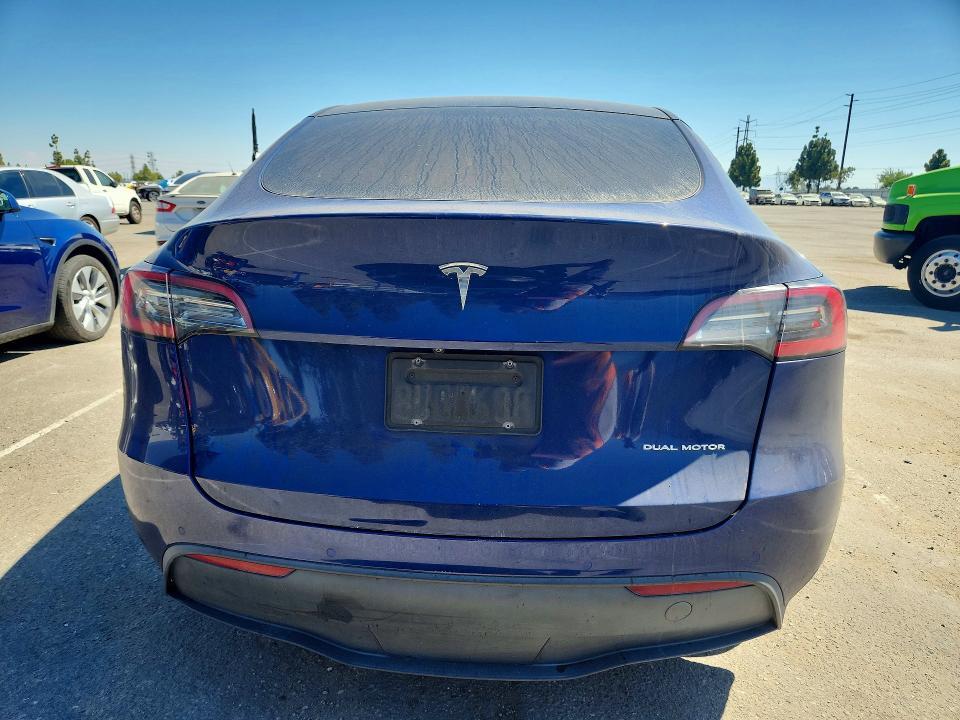 2021 TESLA MODEL Y — Фото 6 из 12