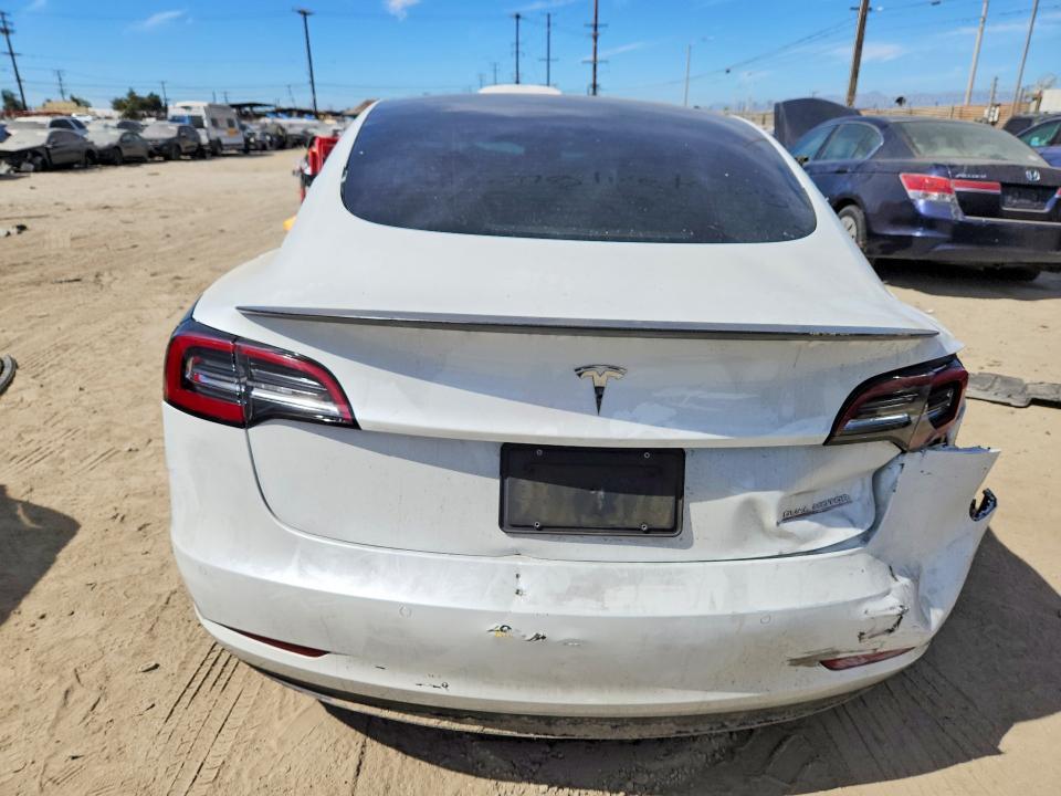 2021 TESLA MODEL 3 — Фото 6 из 12