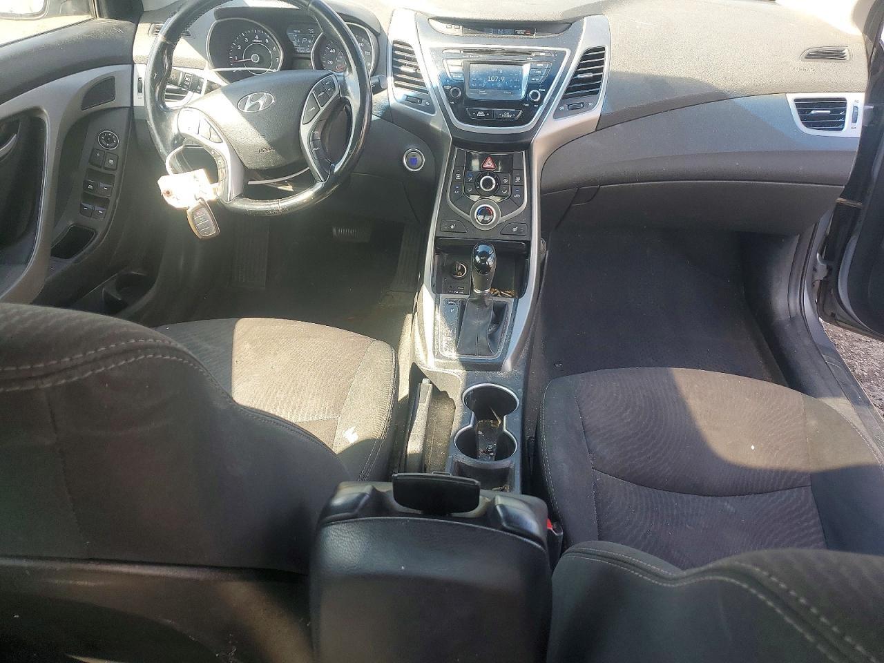 2016 HYUNDAI ELANTRA VALUE EDITION — Фото 8 из 12
