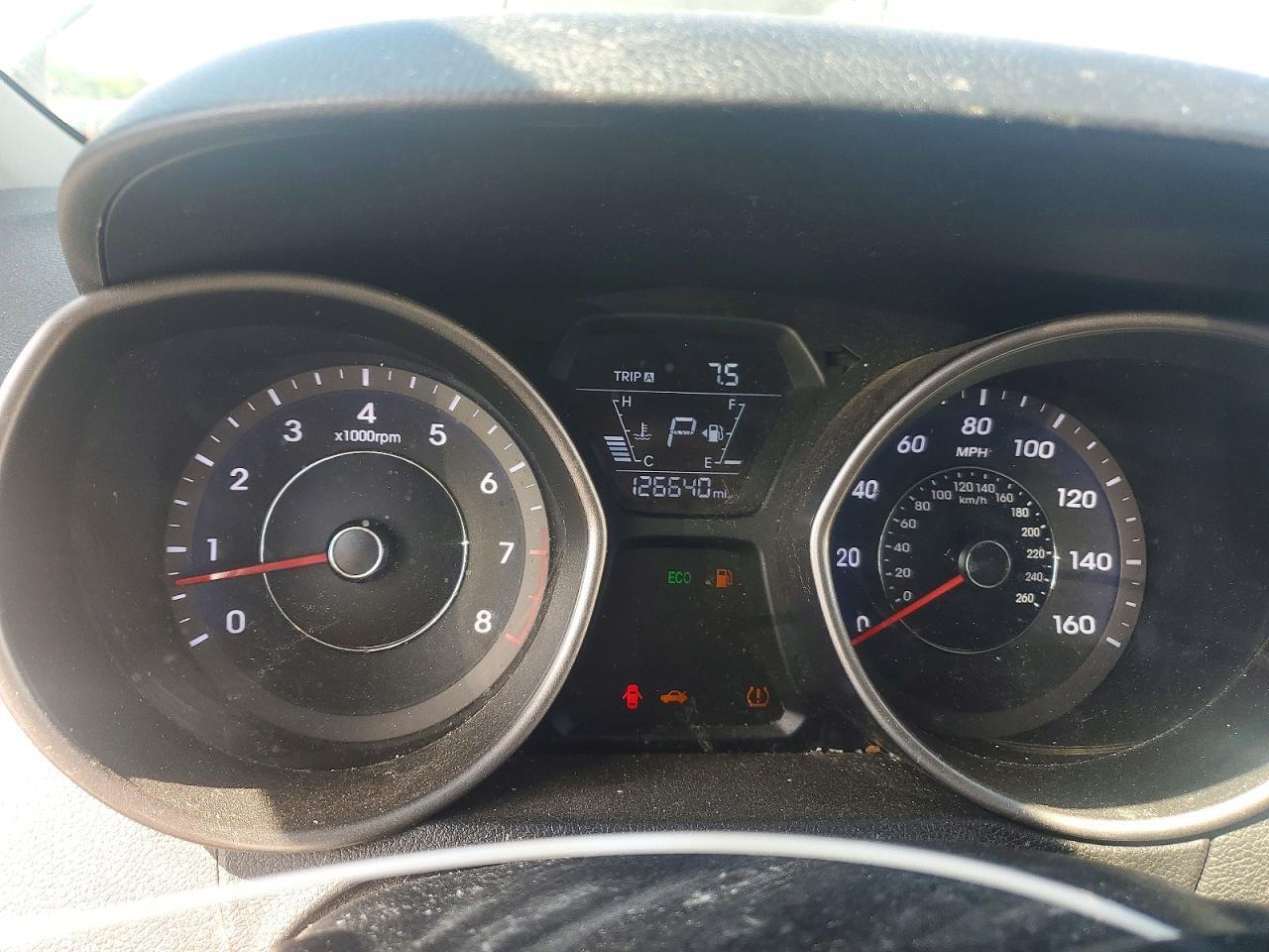 2016 HYUNDAI ELANTRA VALUE EDITION — Фото 9 из 12