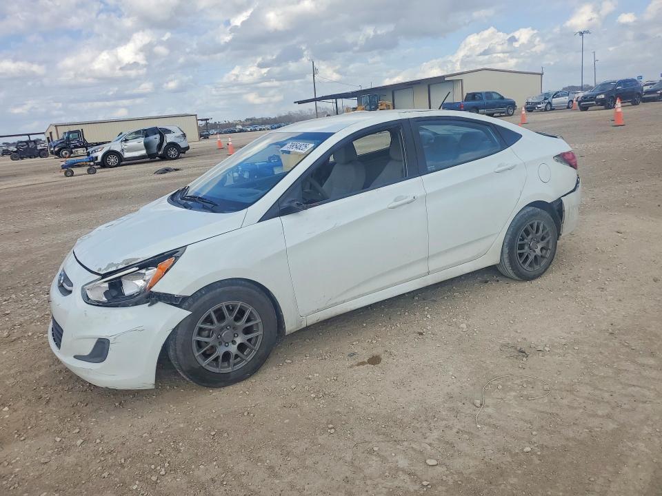 2016 HYUNDAI ACCENT KMHCT4AE1GU060020