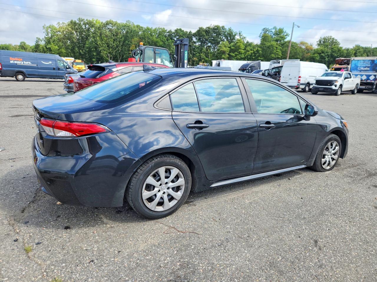 2021 TOYOTA COROLLA LE — Фото 3 из 12