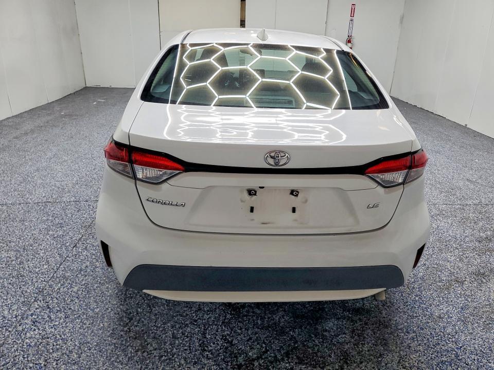 2021 TOYOTA COROLLA LE — Фото 6 из 12