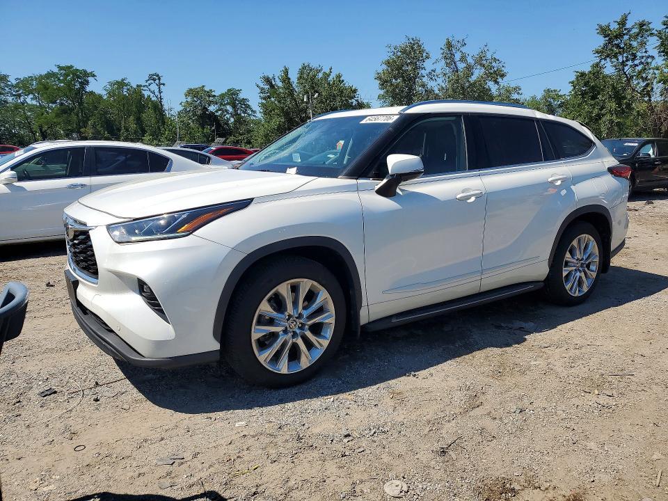 2021 TOYOTA HIGHLANDER 5TDDZRBH5MS526447