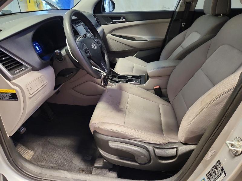 2016 HYUNDAI TUCSON SE — Фото 7 из 13