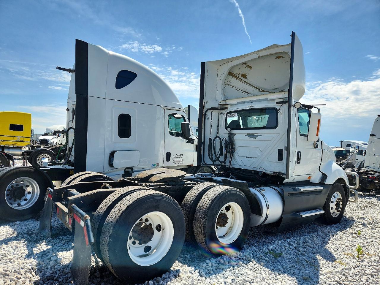 2016 INTERNATIONAL PROSTAR - SEMI TRUCK — Фото 3 из 12