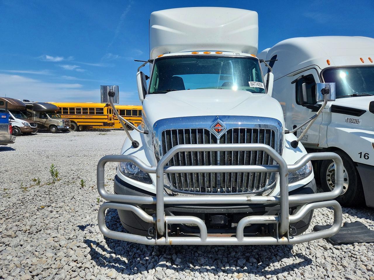 2016 INTERNATIONAL PROSTAR - SEMI TRUCK — Фото 5 из 12