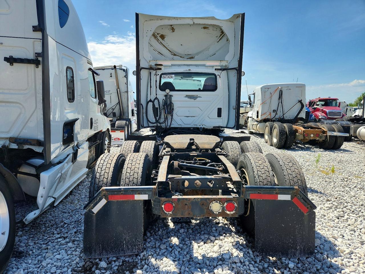2016 INTERNATIONAL PROSTAR - SEMI TRUCK — Фото 6 из 12