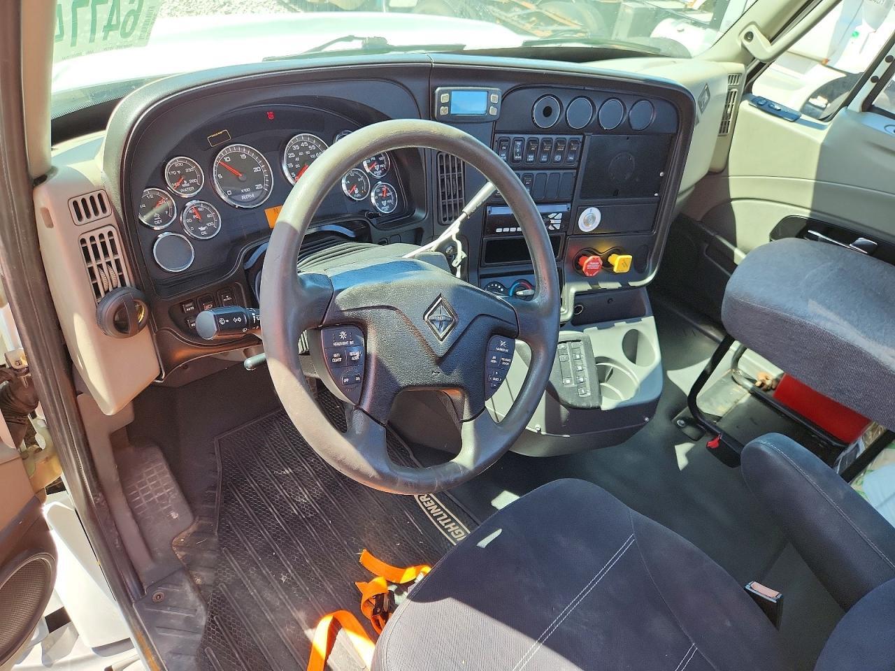 2016 INTERNATIONAL PROSTAR - SEMI TRUCK — Фото 8 из 12