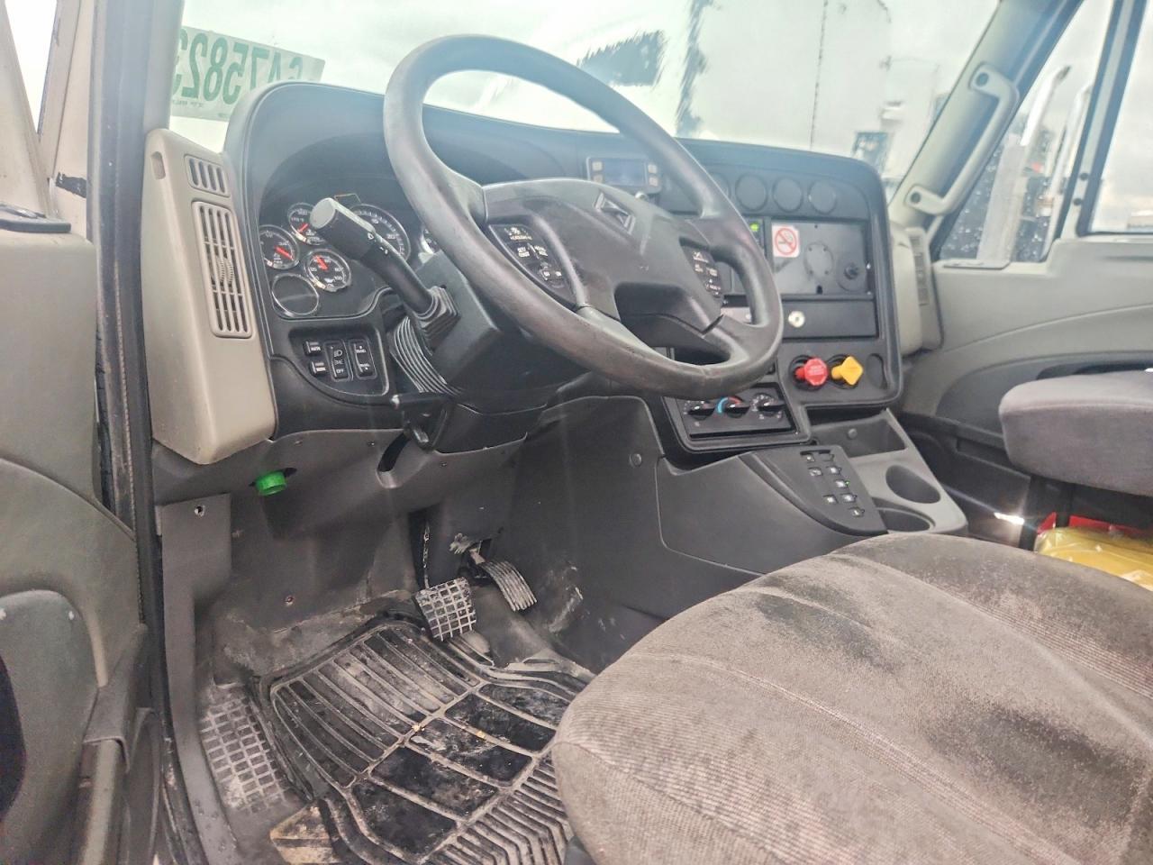 2016 INTERNATIONAL PROSTAR SEMI TRUCK — Фото 8 из 13