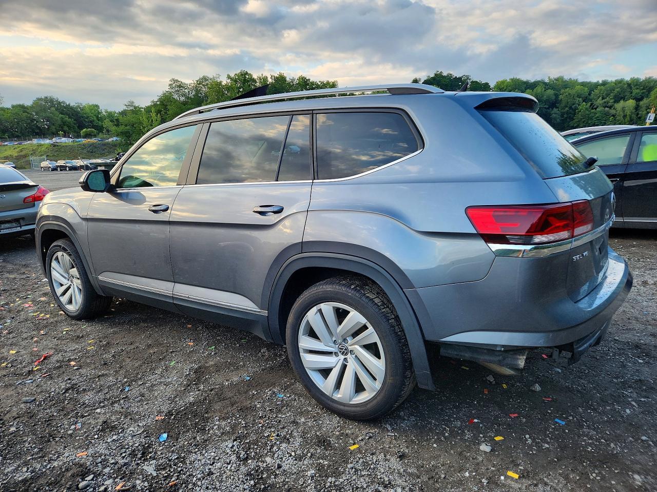 2021 VOLKSWAGEN ATLAS SEL — Фото 2 из 13