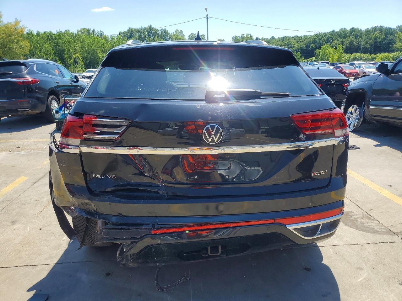 2021 VOLKSWAGEN ATLAS CROSS SPORT SEL R-LINE — Фото 6 из 14