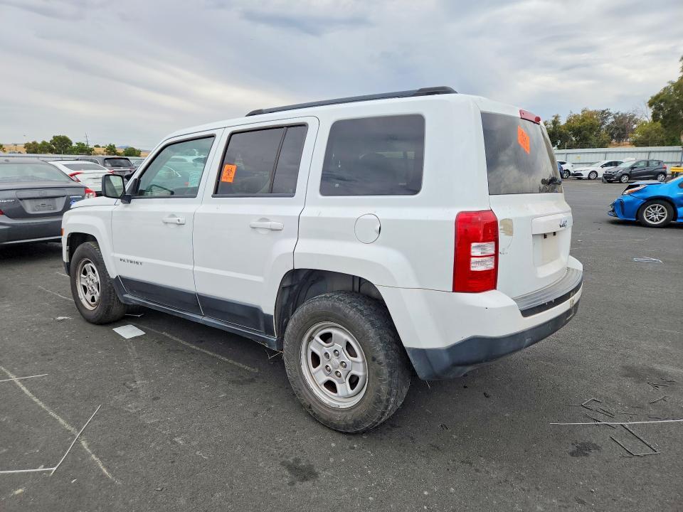 2016 JEEP PATRIOT SPORT — Фото 2 из 13