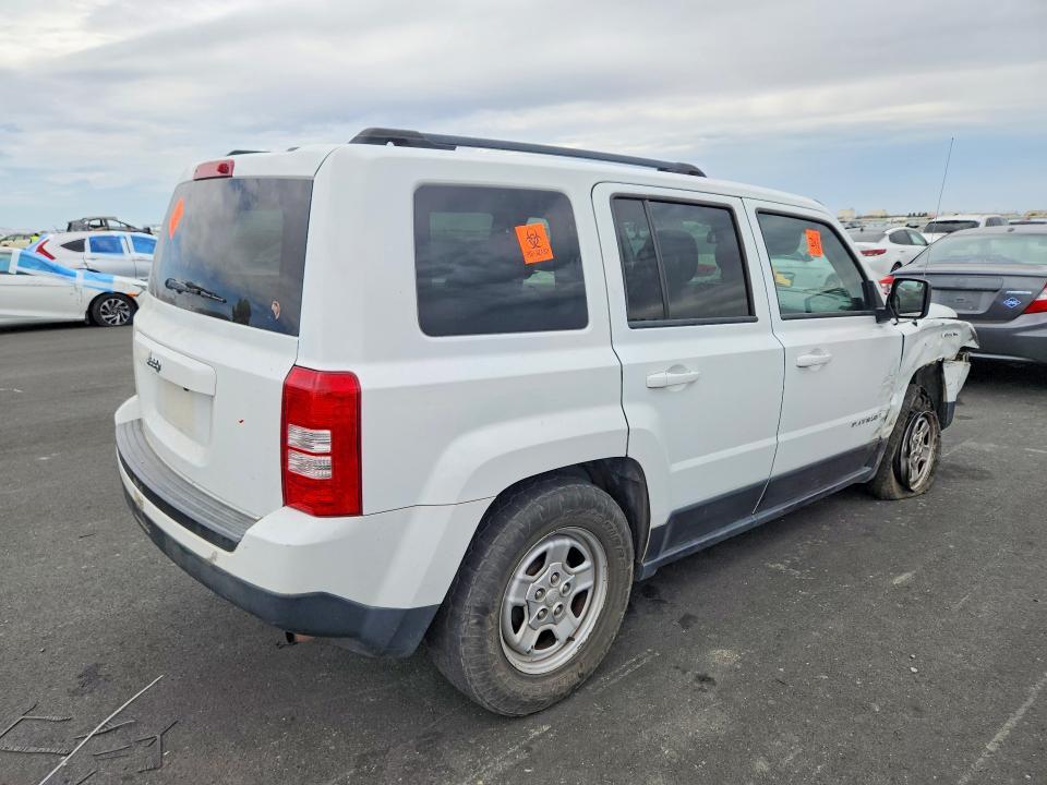2016 JEEP PATRIOT SPORT — Фото 3 из 13