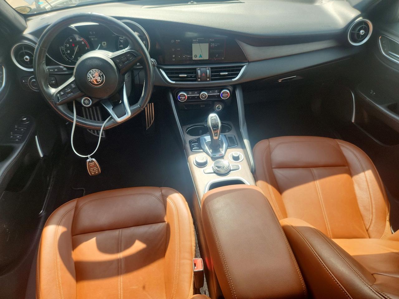 2022 ALFA ROMEO GIULIA SUPER — Фото 8 из 12