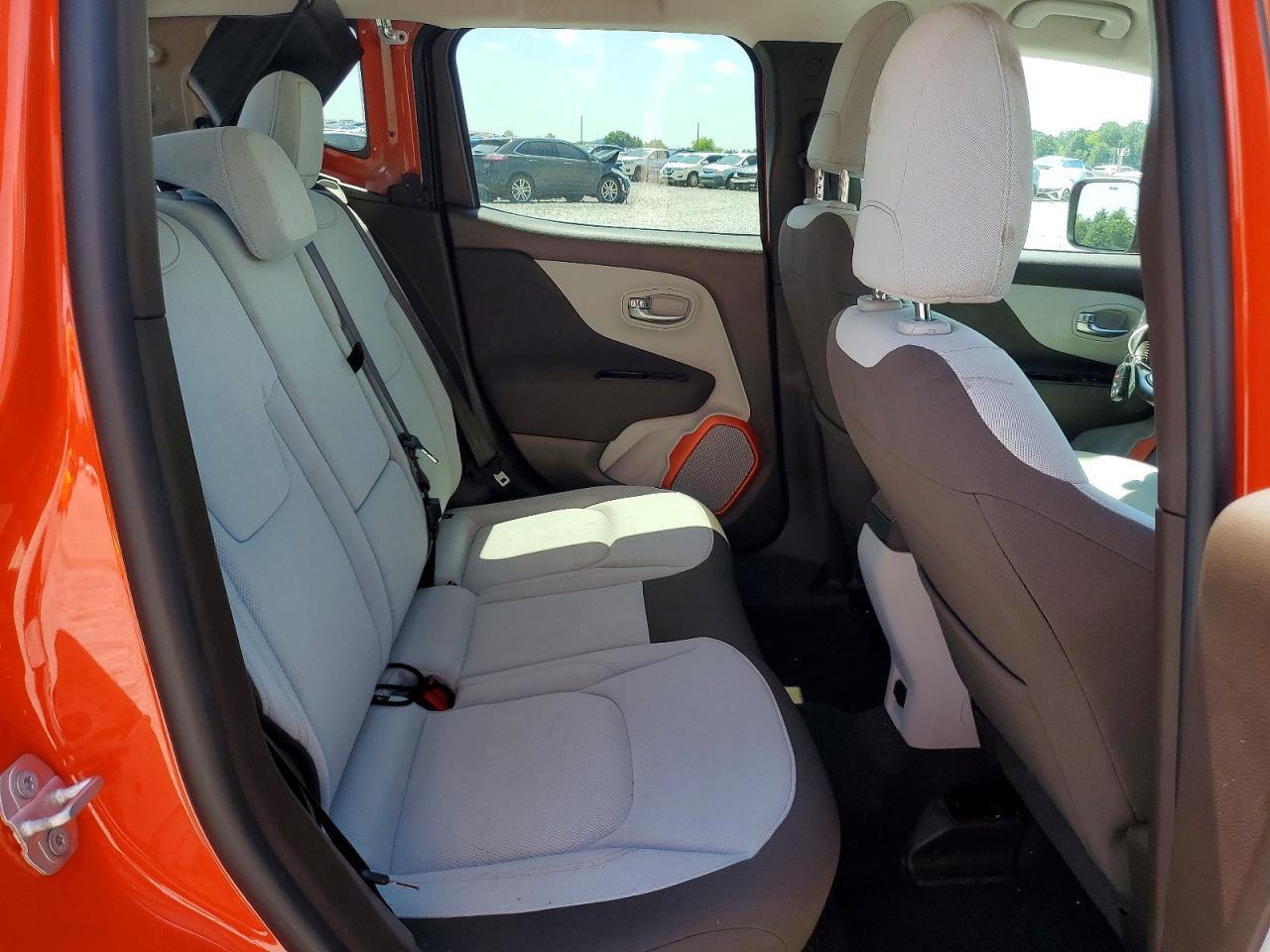 2016 JEEP RENEGADE LATITUDE — Фото 11 из 14