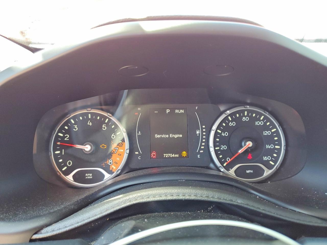 2016 JEEP RENEGADE LATITUDE — Фото 9 из 14