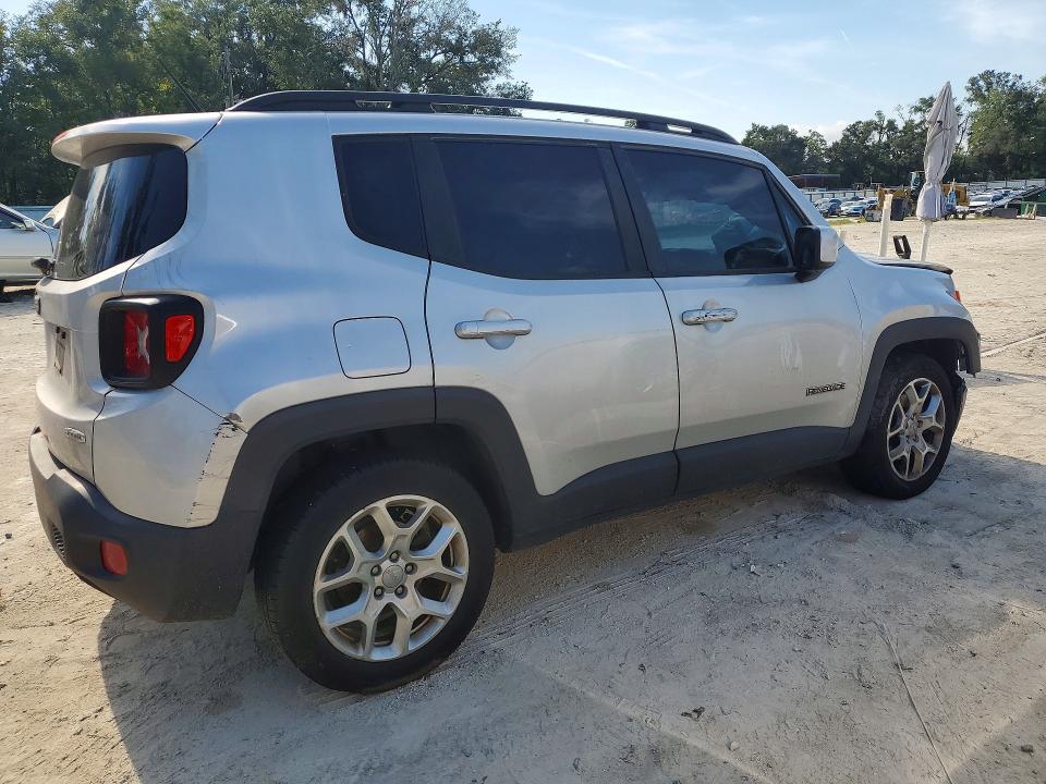 2016 JEEP RENEGADE LATITUDE — Фото 3 из 13