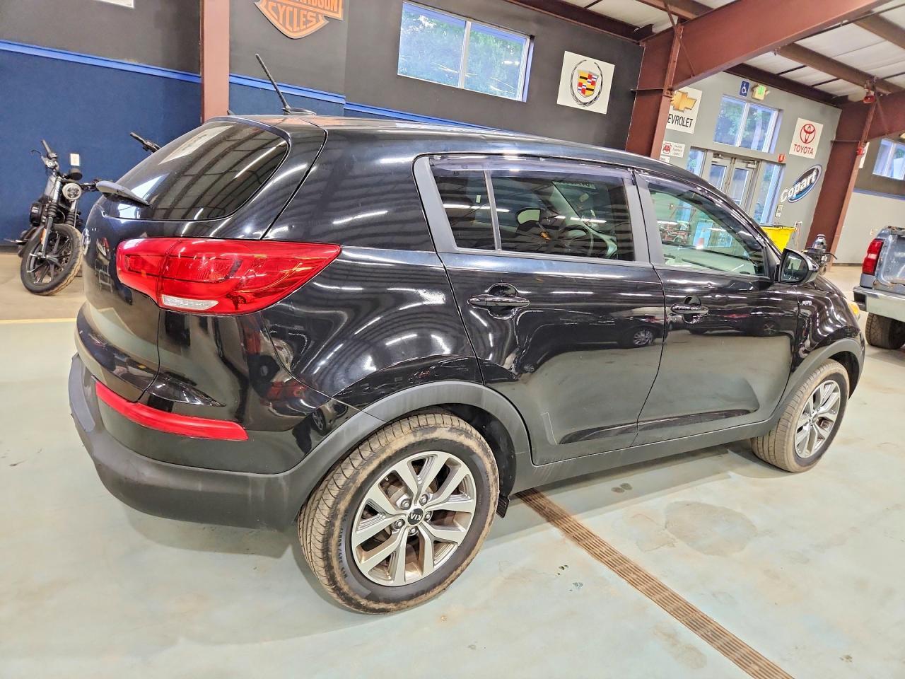 2016 KIA SPORTAGE LX — Фото 3 из 13