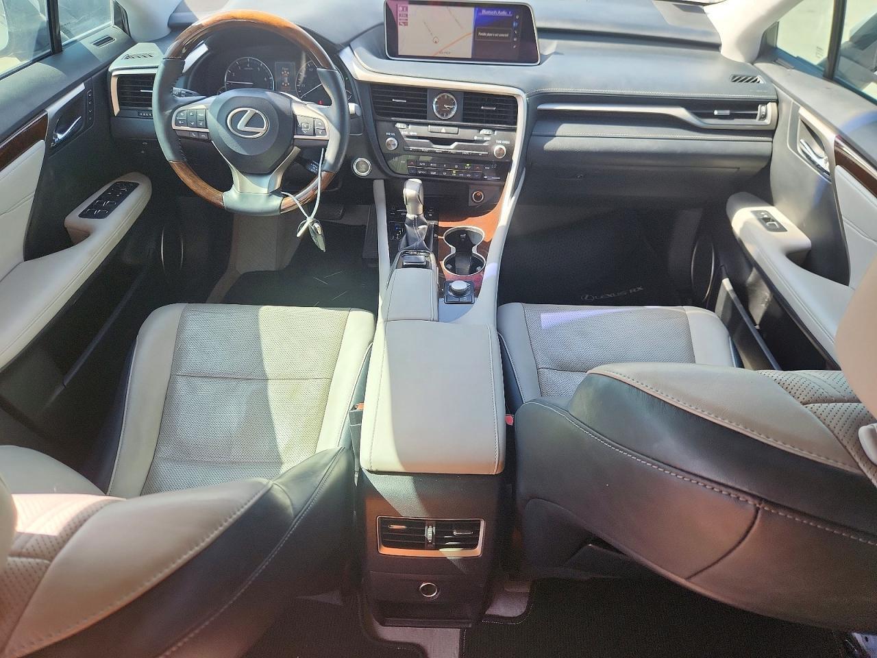 2016 LEXUS RX 350 — Фото 8 из 14