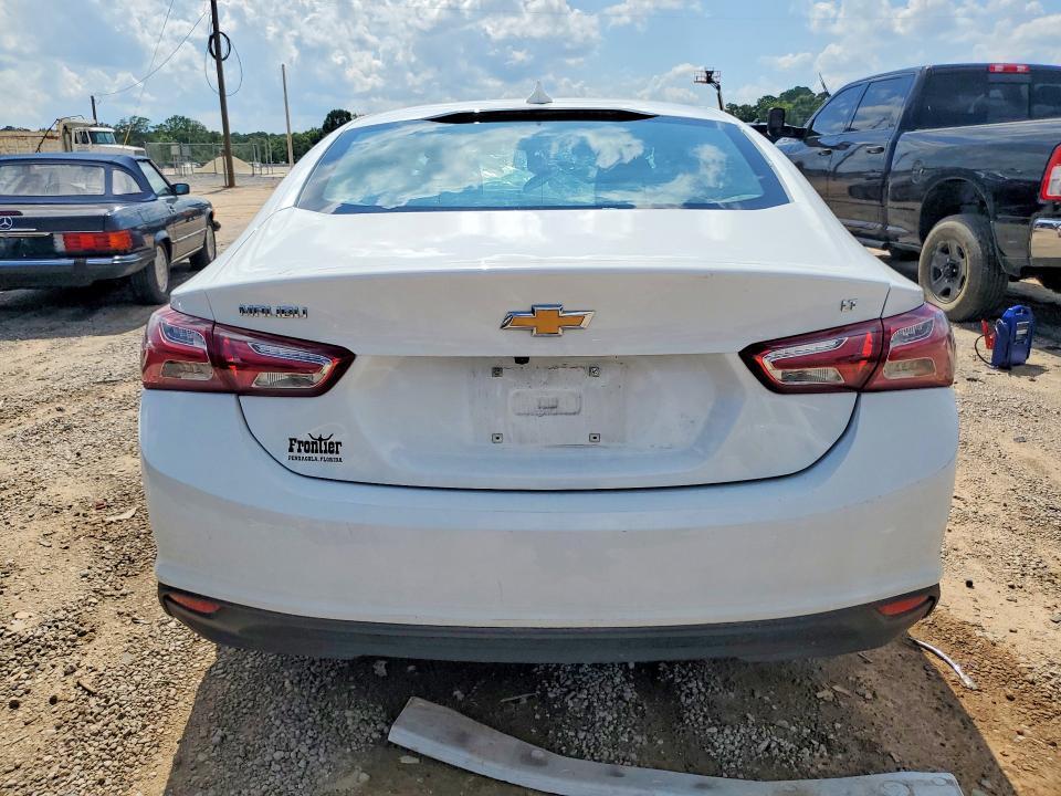 2022 CHEVROLET MALIBU LT — Фото 6 из 13