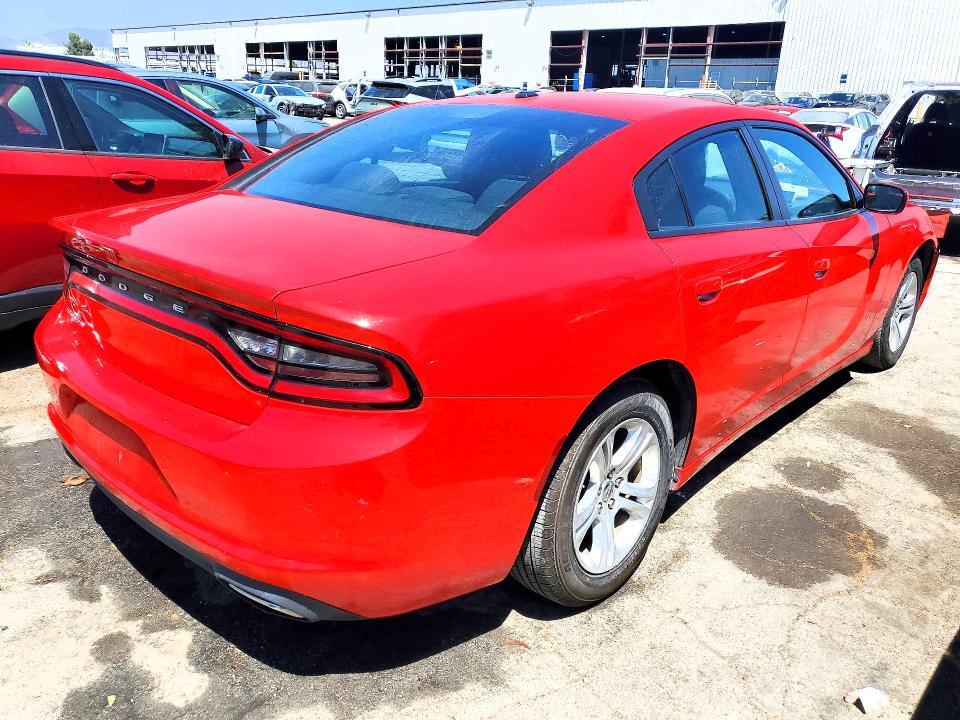 2022 DODGE CHARGER SXT — Фото 3 из 12