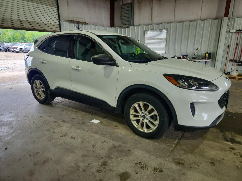 2022 FORD ESCAPE SE — Фото 4 из 13