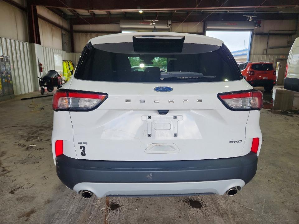 2022 FORD ESCAPE SE — Фото 6 из 13