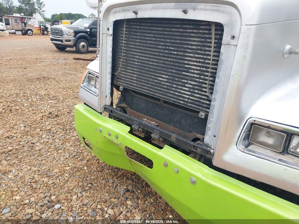 1FUYDZYB3TP594394 1996 FREIGHTLINER CONVENTIONAL photo no. 11