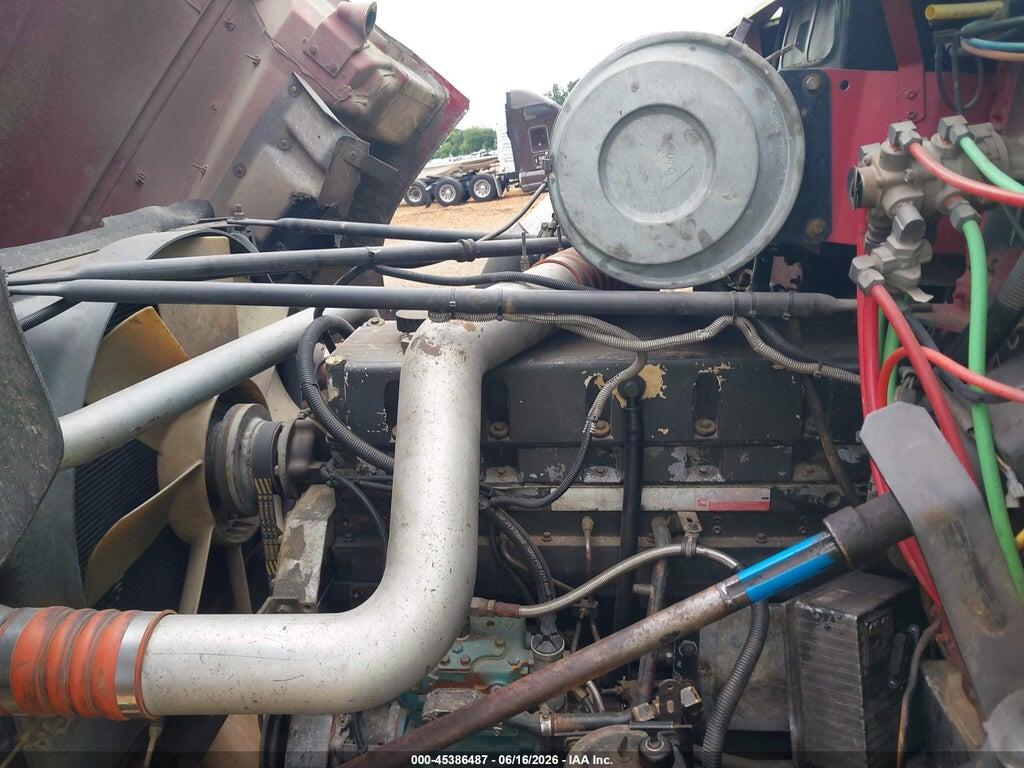 1FUYDZYB3TP594394 1996 FREIGHTLINER CONVENTIONAL photo no. 9