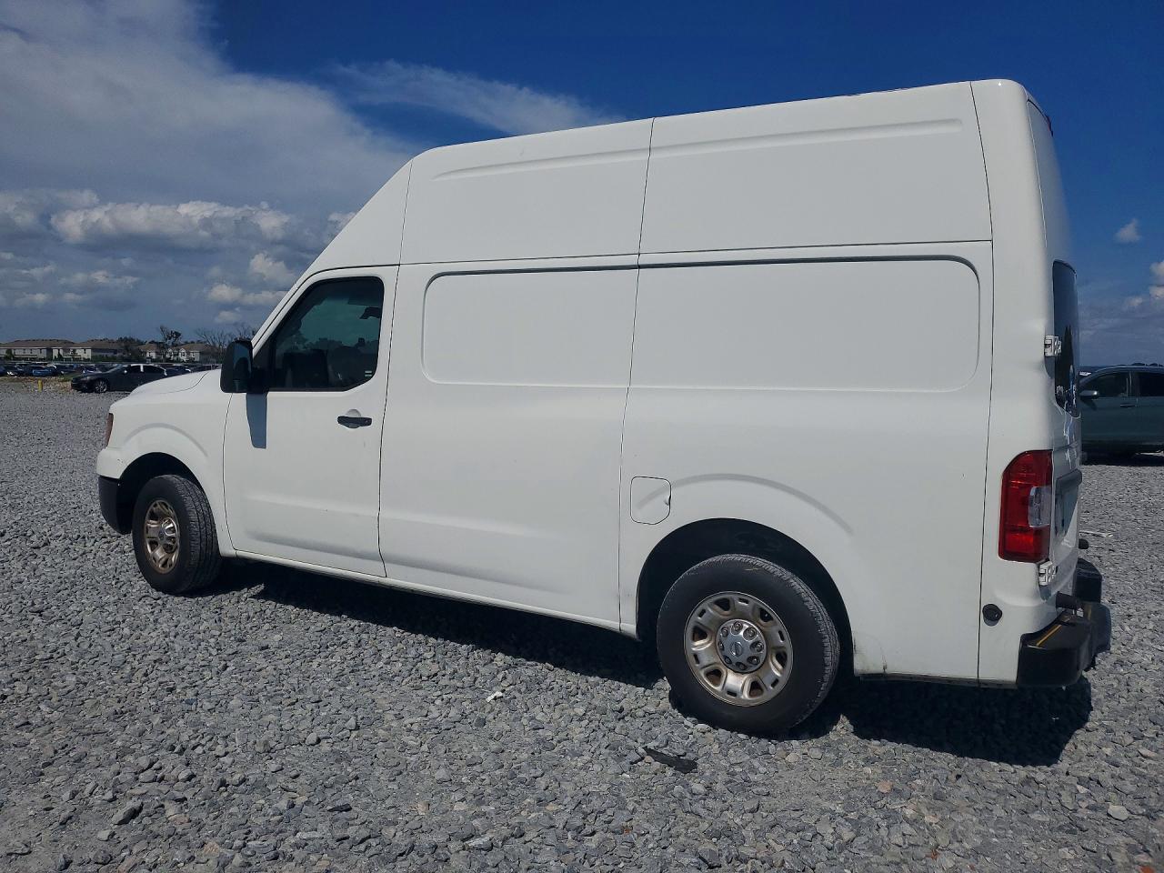 2016 NISSAN NV2500 DELIVERY VAN — Фото 2 из 13