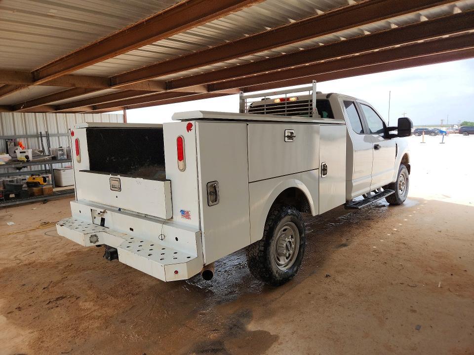 2022 FORD F250 SUPER DUTY — Фото 3 из 13