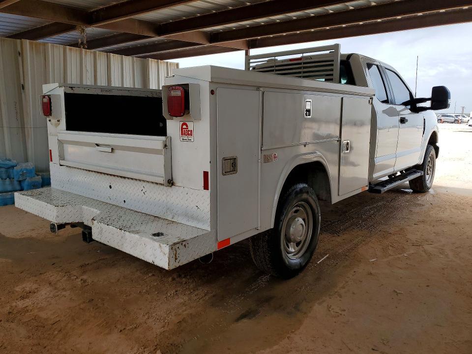 2022 FORD F250 SUPER DUTY — Фото 3 из 12