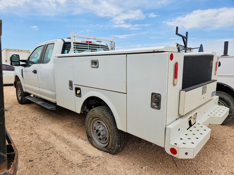 2022 FORD F250 SUPER DUTY — Фото 2 из 12