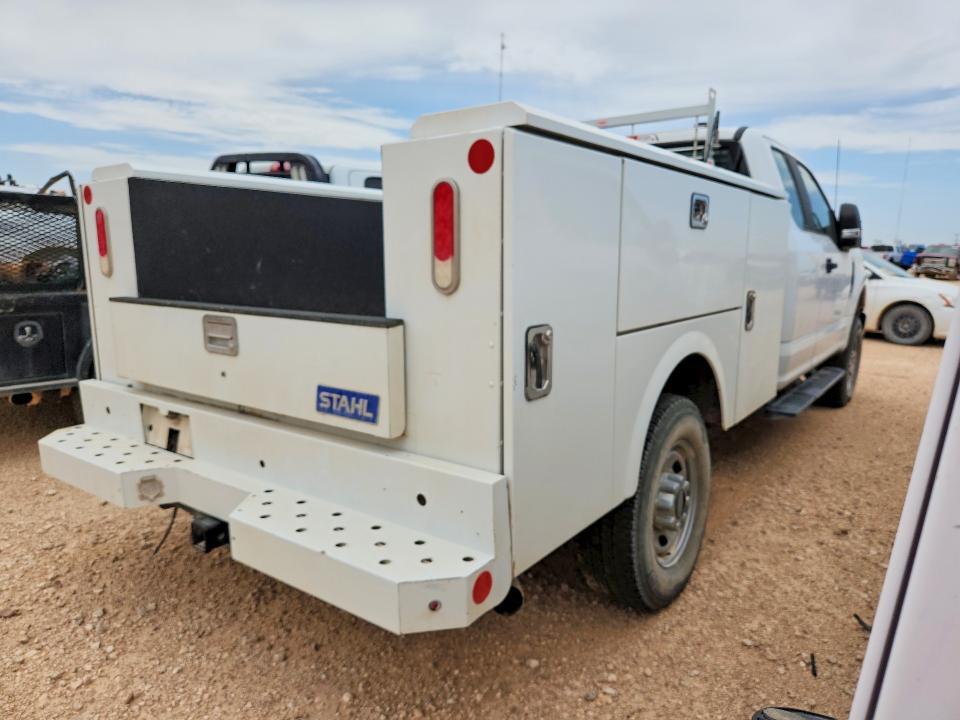 2022 FORD F250 SUPER DUTY — Фото 3 из 12