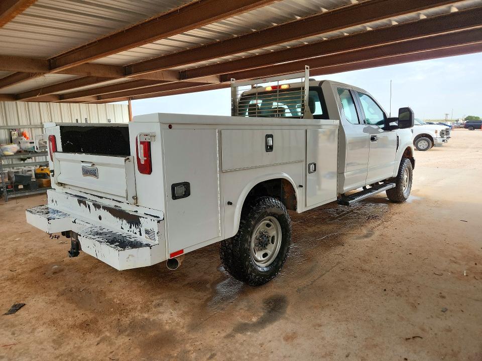 2022 FORD F250 SUPER DUTY — Фото 3 из 12