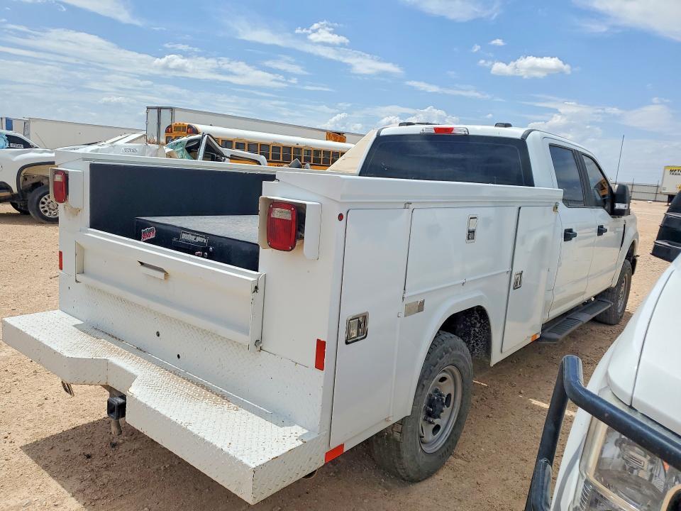 2022 FORD F250 SUPER DUTY — Фото 3 из 12