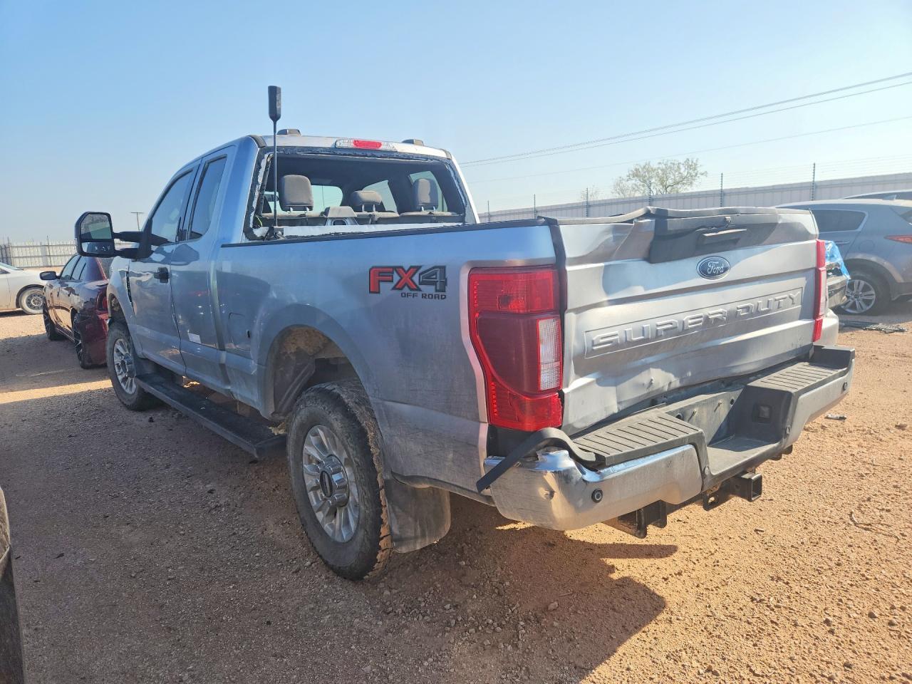 2022 FORD F250 SUPER DUTY — Фото 2 из 12
