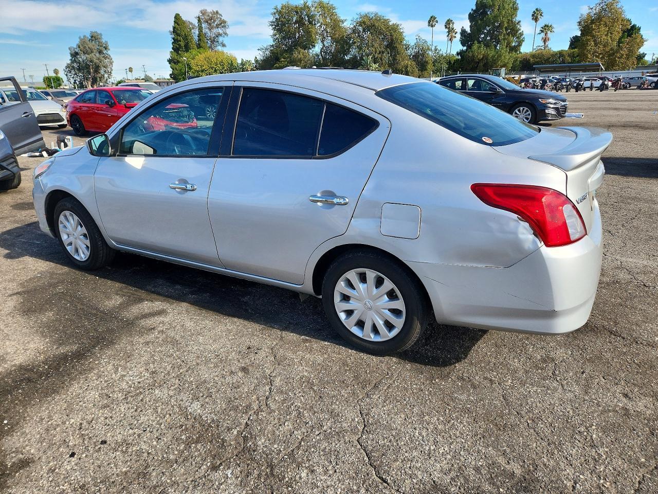 3N1CN7AP9GL842189 2016 NISSAN VERSA photo no. 2