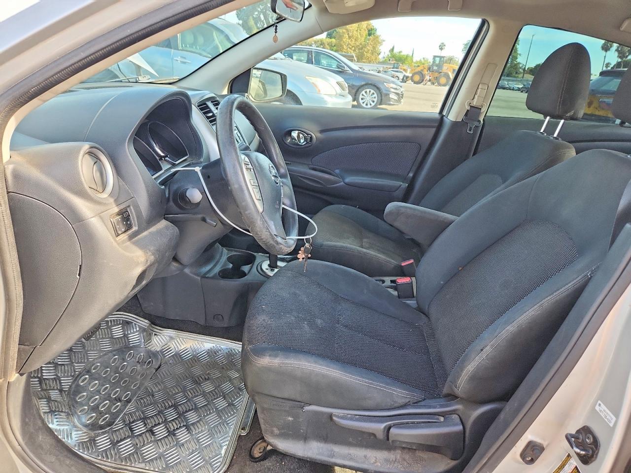 3N1CN7AP9GL842189 2016 NISSAN VERSA photo no. 7