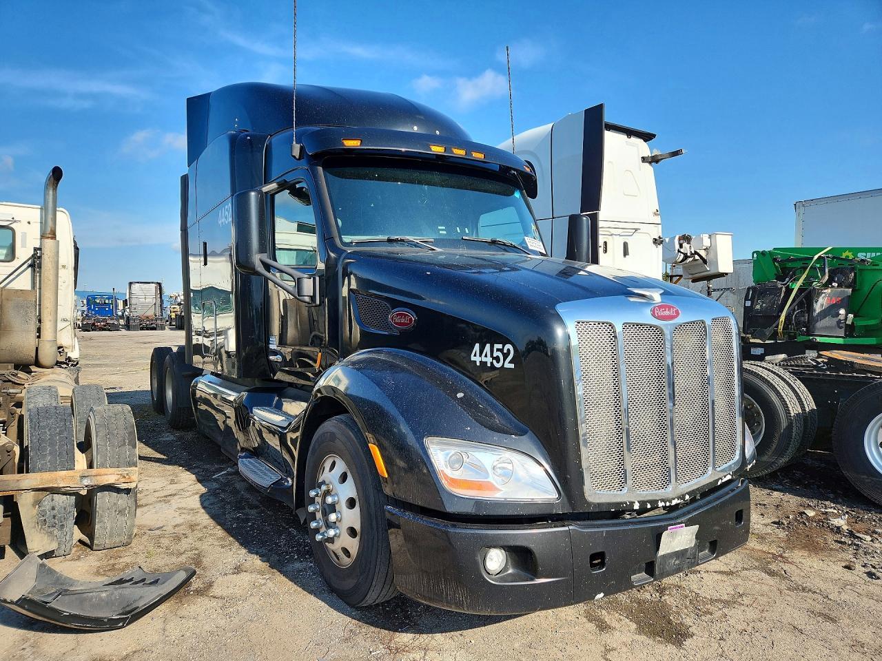 2016 PETERBILT 579 SEMI TRUCK — Фото 4 из 13