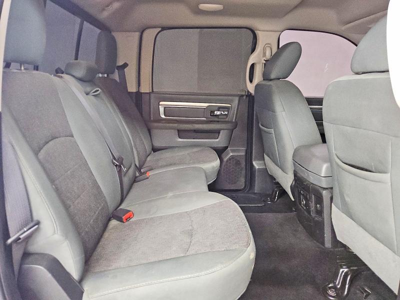 2016 RAM 1500 SLT — Фото 10 из 13