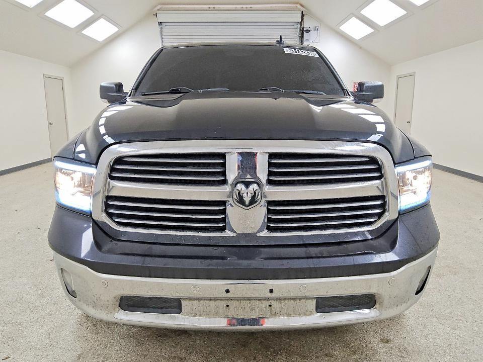 2016 RAM 1500 SLT — Фото 5 из 13