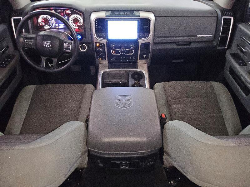 2016 RAM 1500 SLT — Фото 8 из 13
