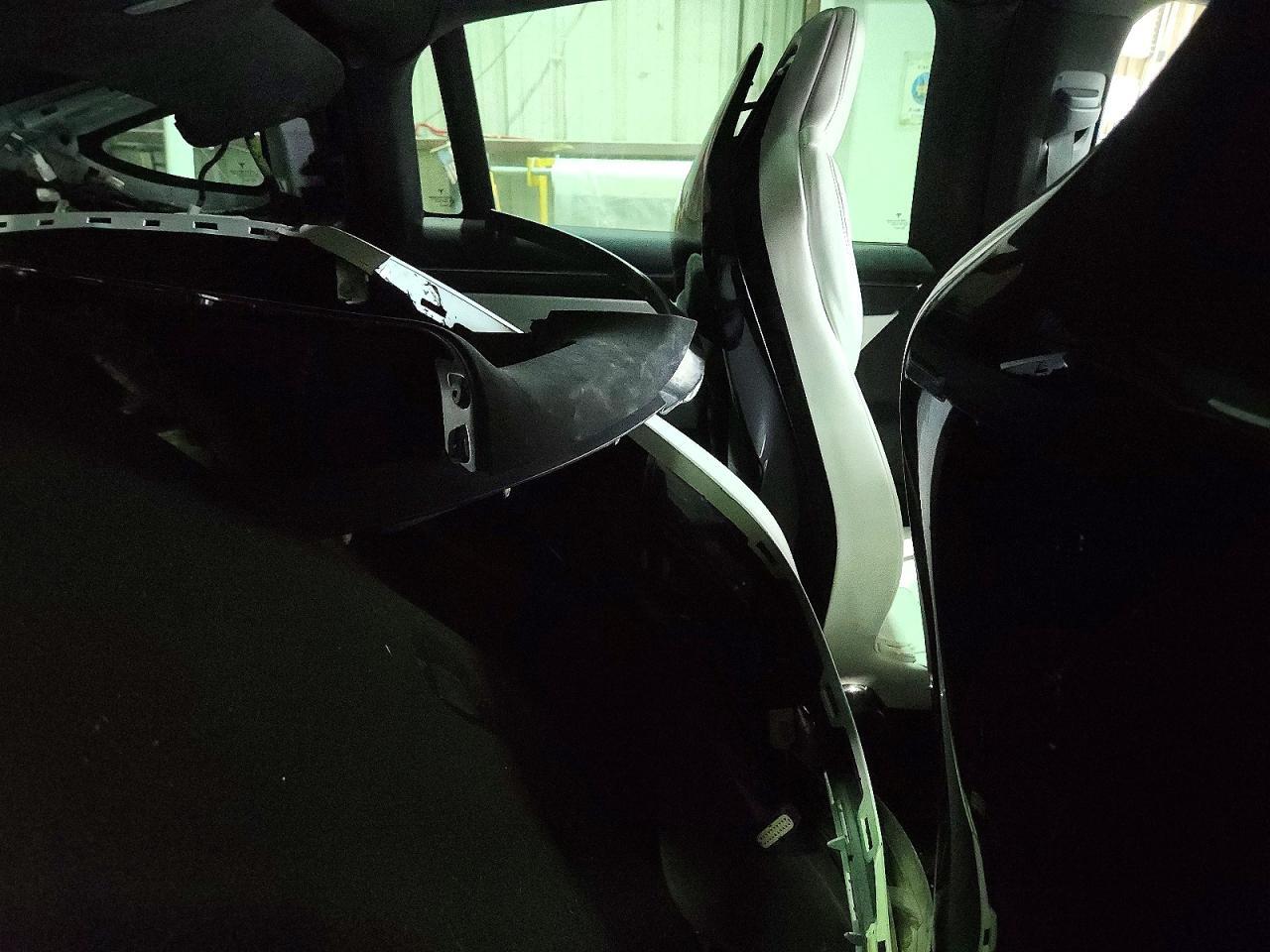 2016 TESLA MODEL X — Фото 10 из 12