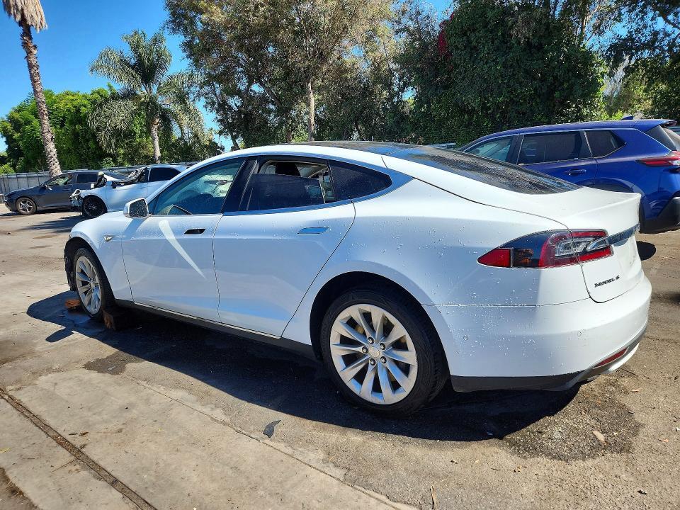 2016 TESLA MODEL S — Фото 2 из 13