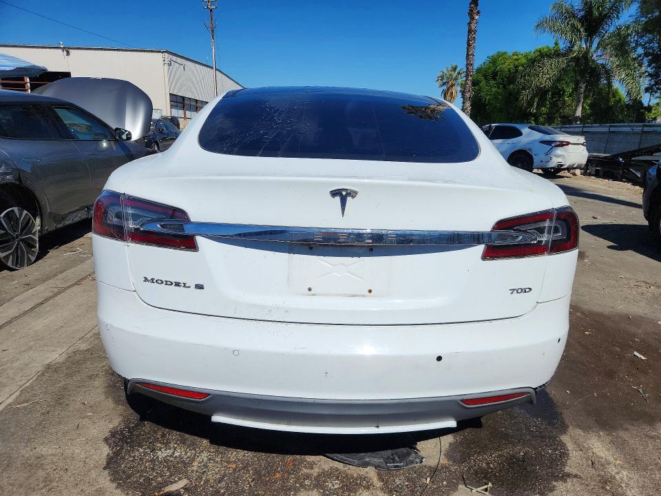 2016 TESLA MODEL S — Фото 6 из 13